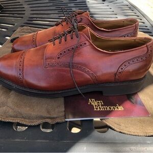 Allen Edmonds Men's Rich Brown Oxford Shoes Size 9D